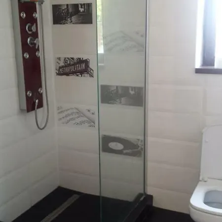 Gazde/Camere de închiriat Maritima Villa *